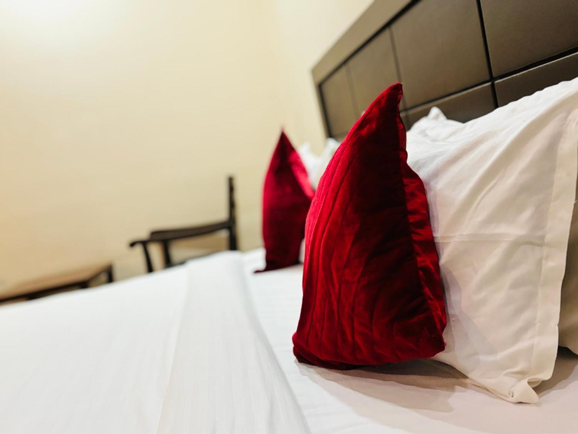 Hotel Hc Grand New Delhi Luaran gambar